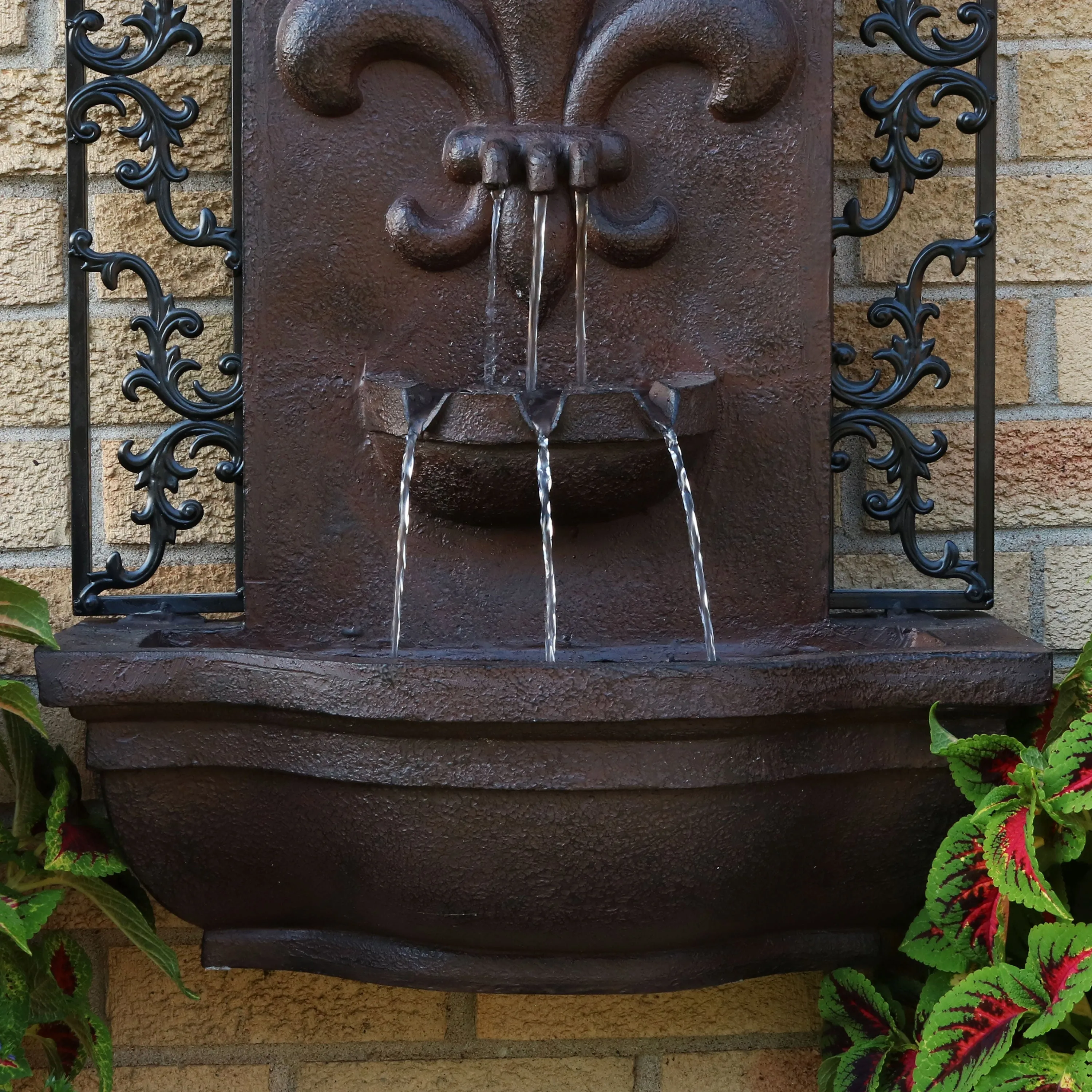 Sunnydaze French Lily Outdoor Wall Fountain with Battery Backup