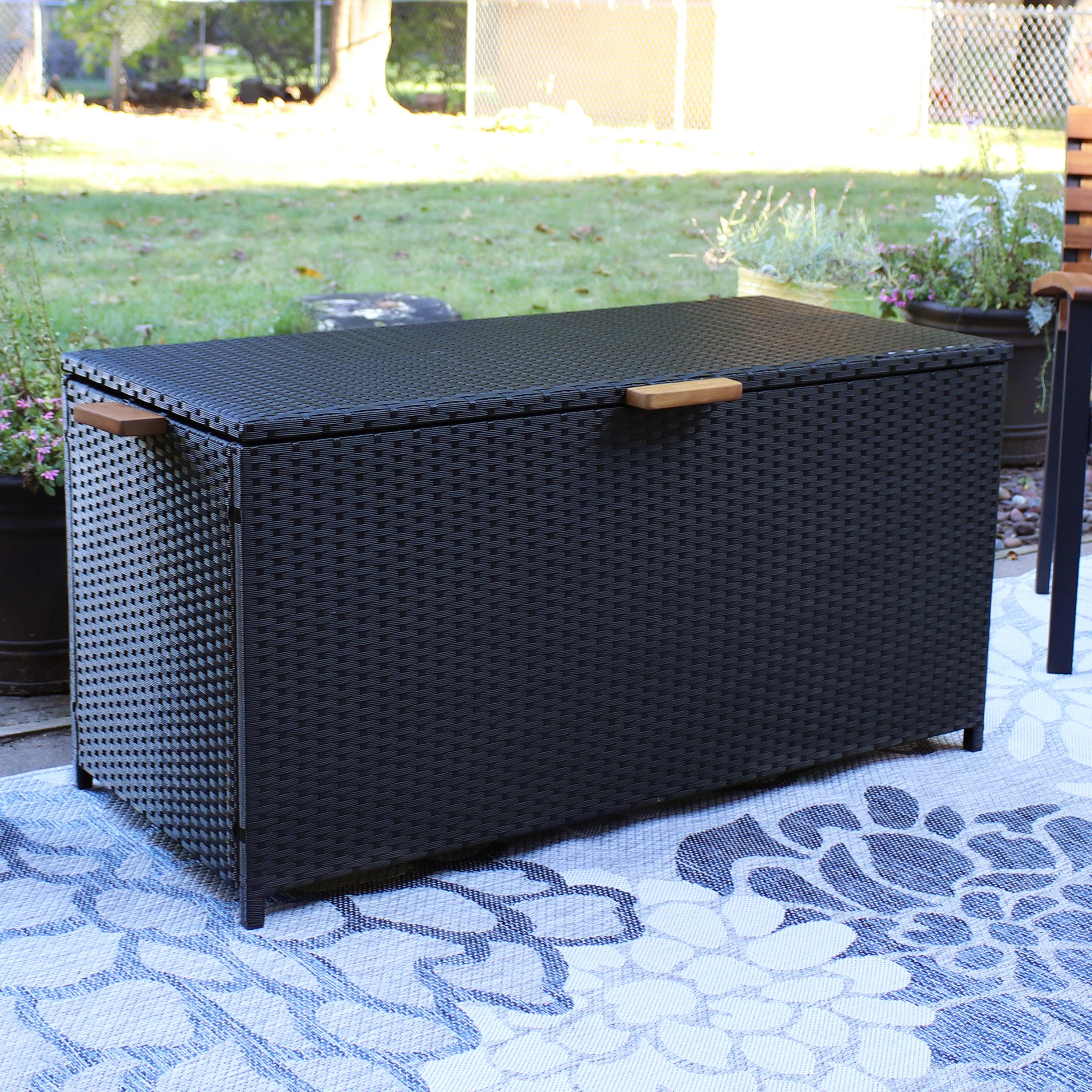 Sunnydaze Indoor/Outdoor Resin Rattan 75-Gallon Deck Box